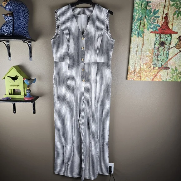 Boutique Striped Jumpsuit XL - Picture 6 of 11